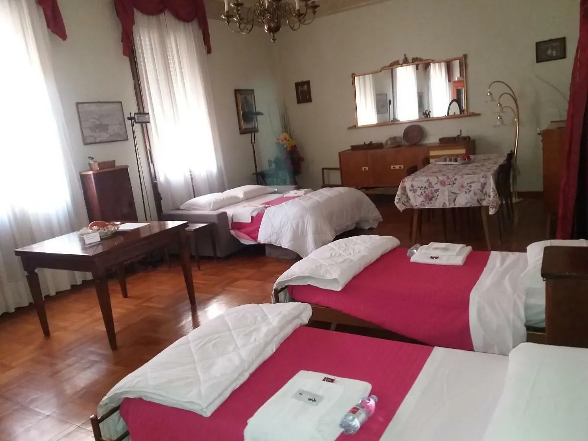 Da Selly Bed & Breakfast Mantova 3*,